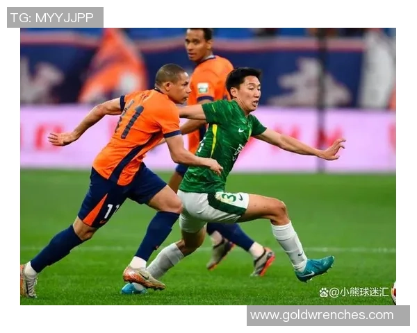 综艺节目邀约足球巨星加盟引发热议 球迷期待精彩互动亮相